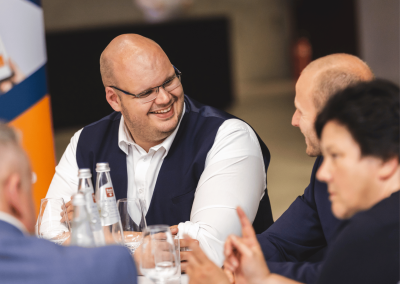 Im Anschluss klang der Abend bei einem gemeinsamen Dinner aus (Bildquelle: WEKA Business Medien GmbH, Fotograf Andreas Schebesta)